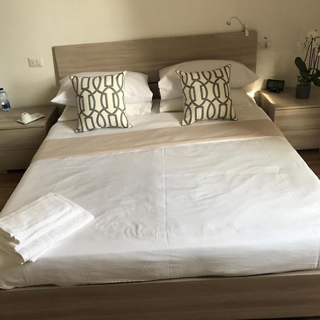 Santa Rosa Florence Apartments 3 Bedrooms - Private Parking Buitenkant foto