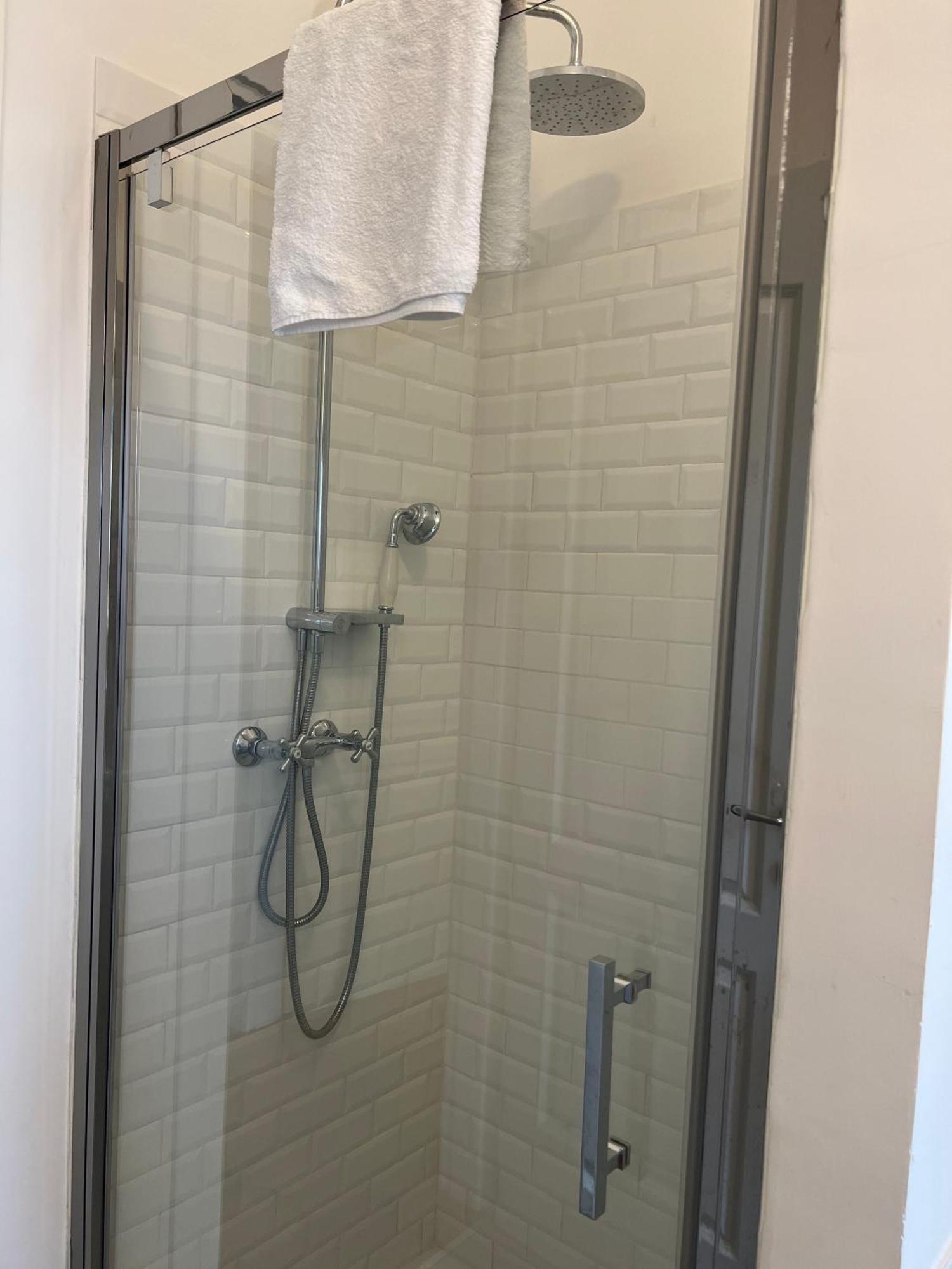 Santa Rosa Florence Apartments 3 Bedrooms - Private Parking Buitenkant foto
