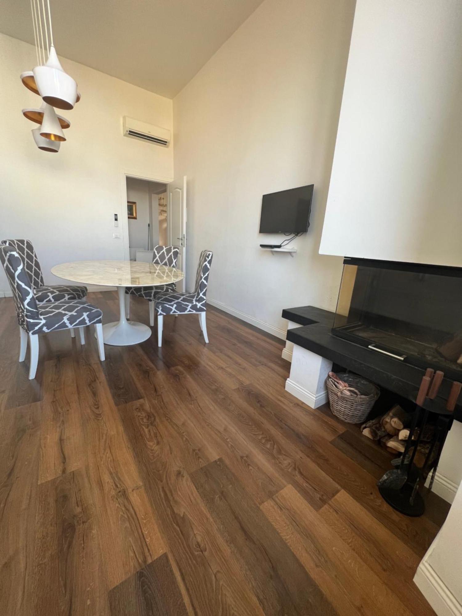 Santa Rosa Florence Apartments 3 Bedrooms - Private Parking Buitenkant foto