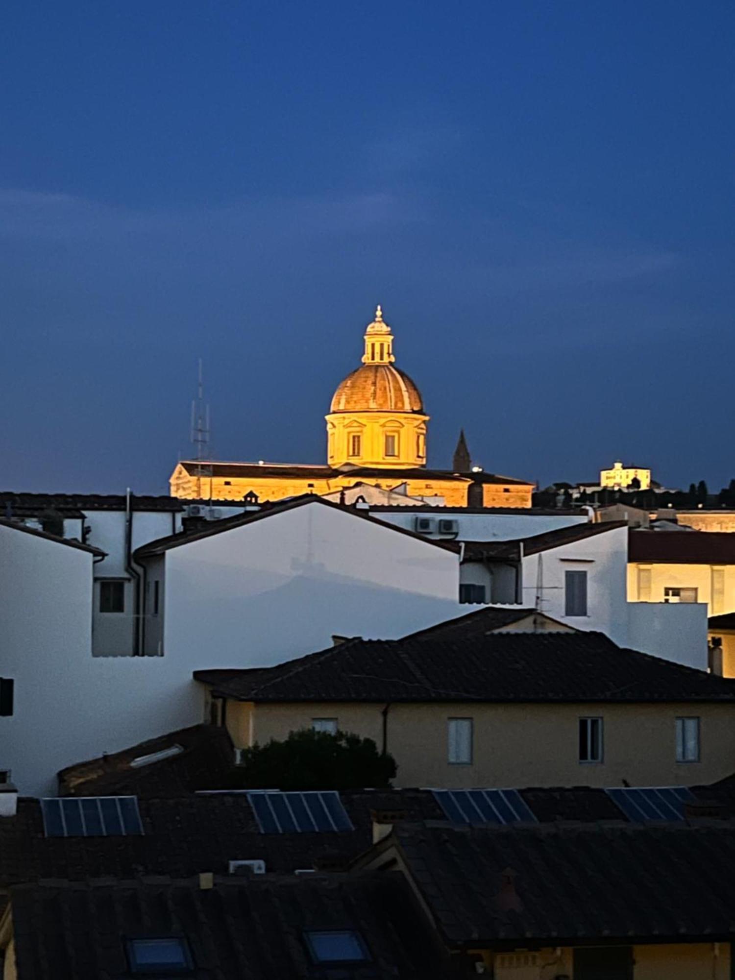 Santa Rosa Florence Apartments 3 Bedrooms - Private Parking Buitenkant foto