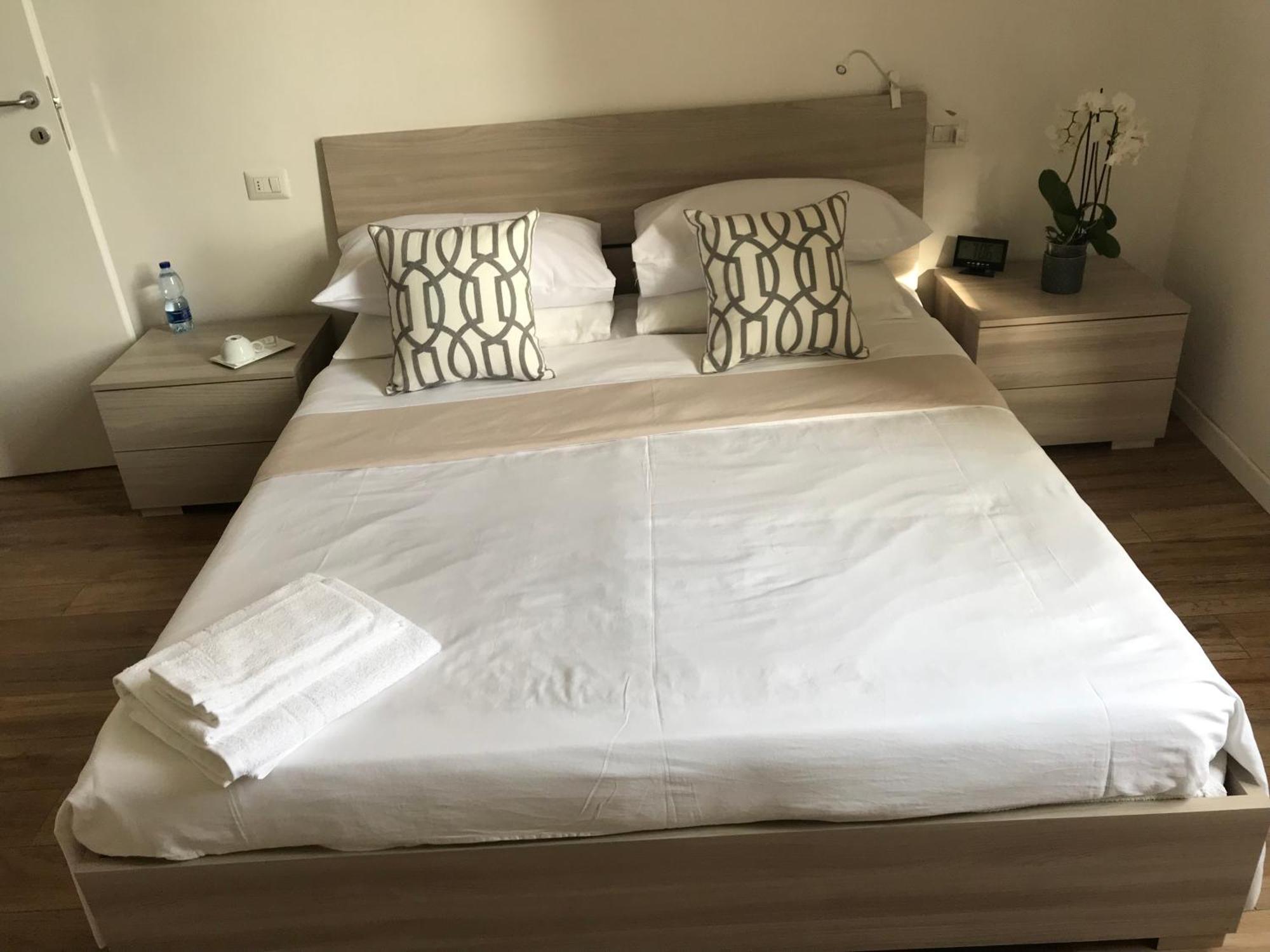 Santa Rosa Florence Apartments 3 Bedrooms - Private Parking Buitenkant foto